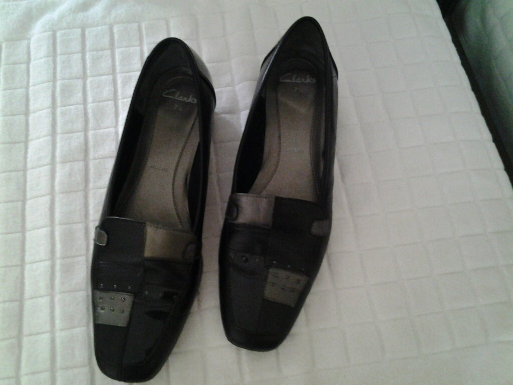 clarks ladies wide fit shoes sale